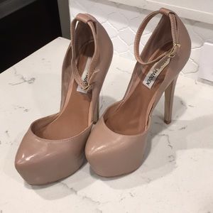 Steve Madden heals
